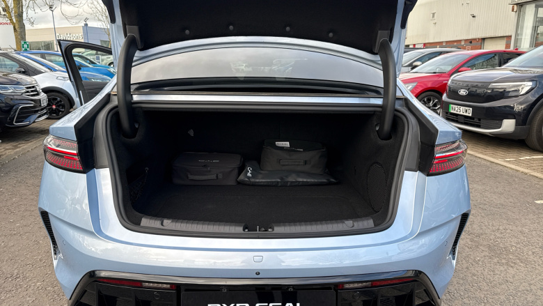 BYD Seal 230kW Design 83kWh 4dr Auto Electric Saloon